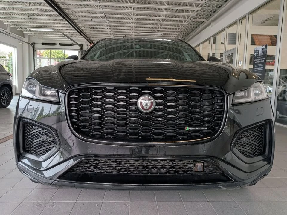 2023 Jaguar F-Pace - Image 2 of 10