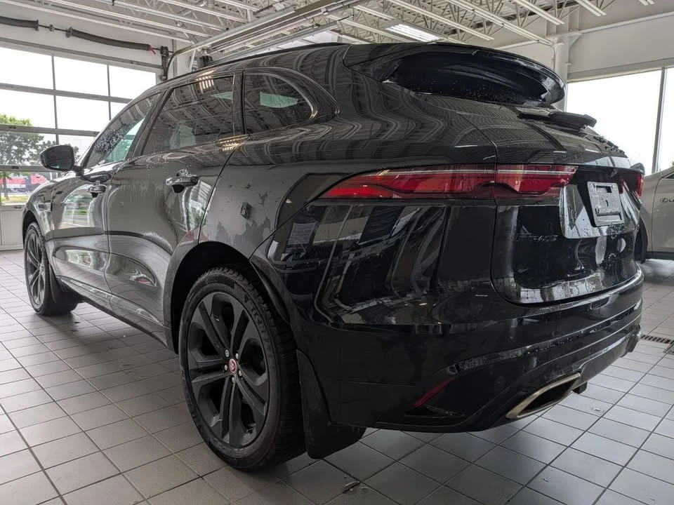 2023 Jaguar F-Pace - Image 4 of 10