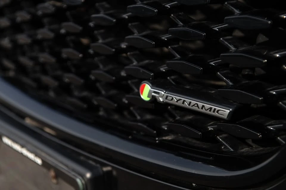 2023 Jaguar F-Pace - Image 18 of 20