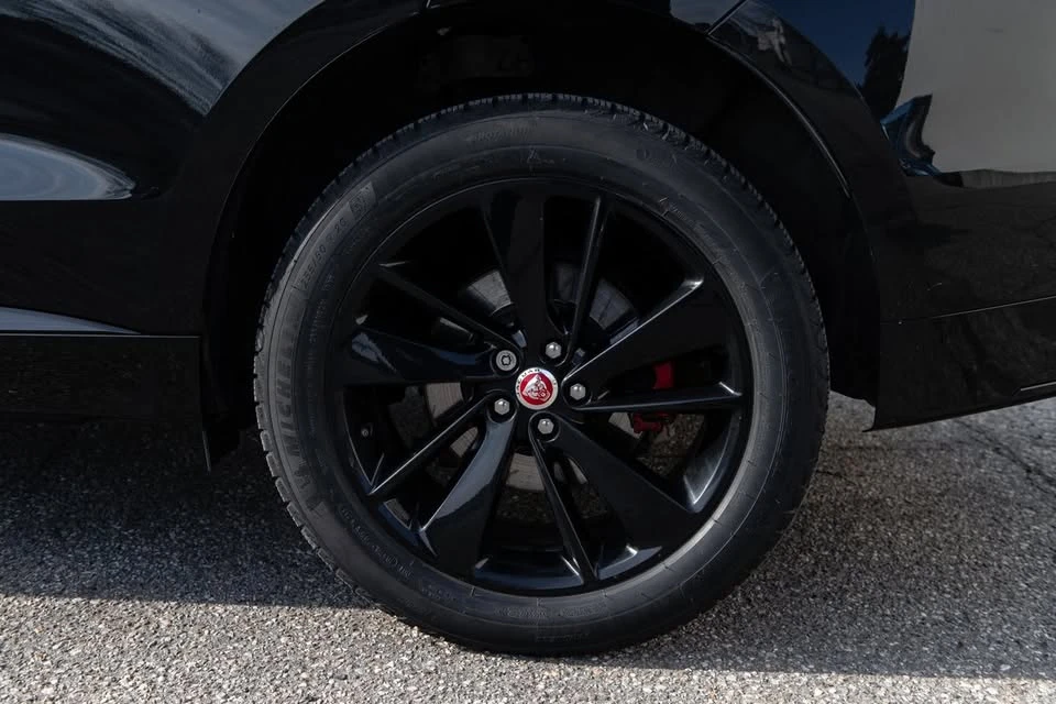 2023 Jaguar F-Pace - Image 20 of 20