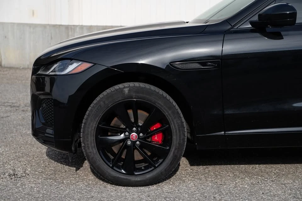 2023 Jaguar F-Pace - Image 9 of 20
