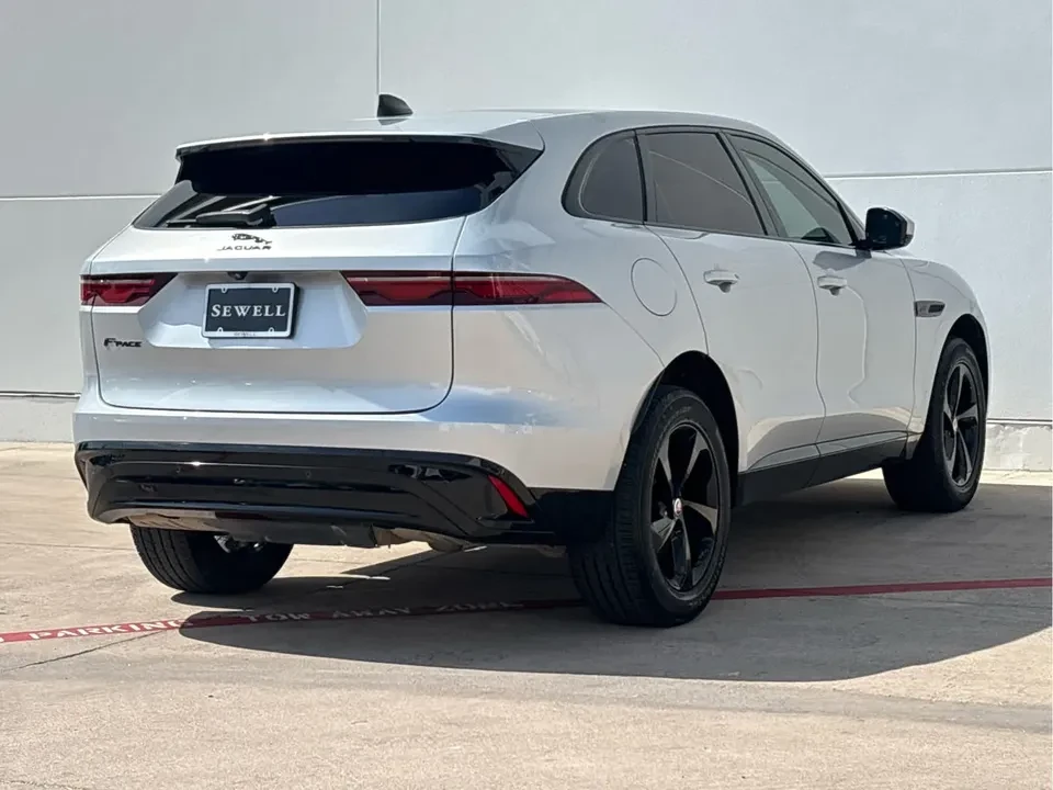 2023 Jaguar F-Pace - Image 3 of 19