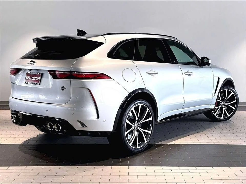 2023 Jaguar F-Pace - Image 7 of 20