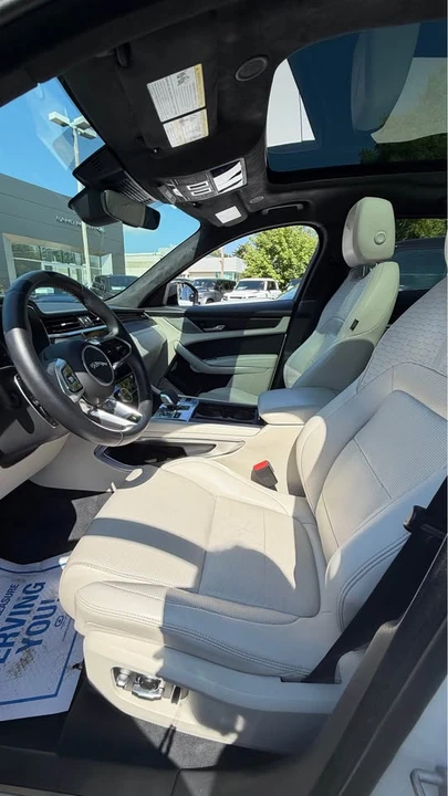 2023 Jaguar F-Pace - Image 13 of 13