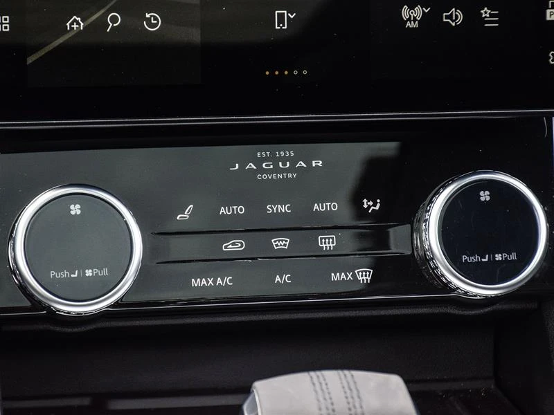 2023 Jaguar F-Pace - Image 8 of 10
