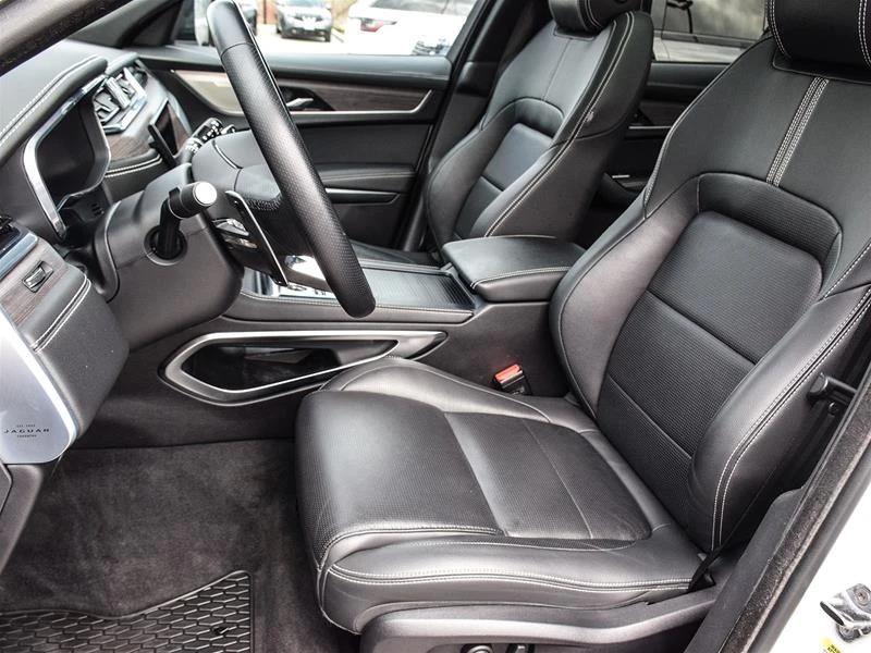 2023 Jaguar F-Pace - Image 2 of 10