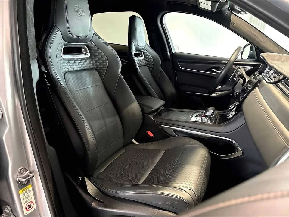 2023 Jaguar F-Pace - Image 19 of 20
