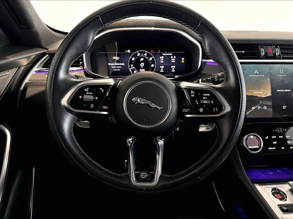 2023 Jaguar F-Pace - Image 15 of 20