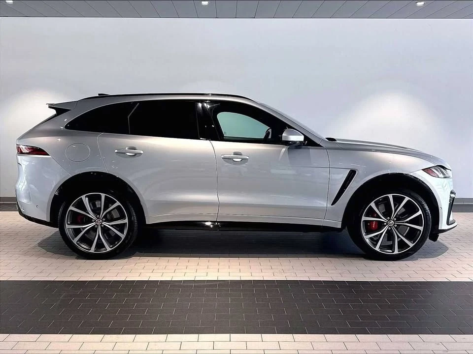2023 Jaguar F-Pace - Image 8 of 20