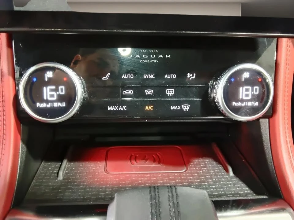 2023 Jaguar F-Pace - Image 16 of 20