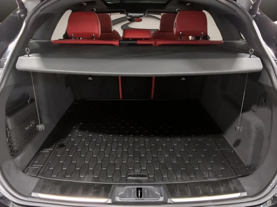 2023 Jaguar F-Pace - Image 7 of 20