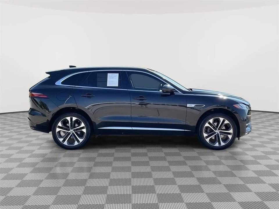 2023 Jaguar F-Pace - Image 6 of 20