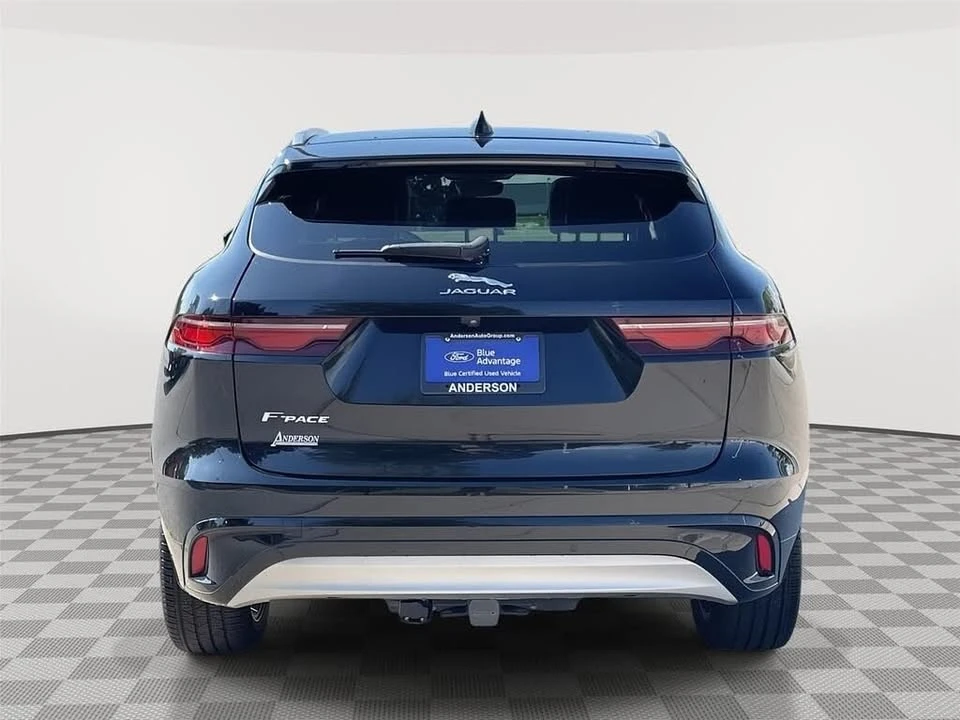 2023 Jaguar F-Pace - Image 8 of 20