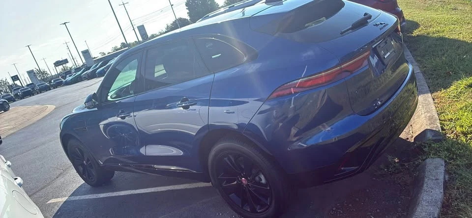2023 Jaguar F-Pace - Image 2 of 2