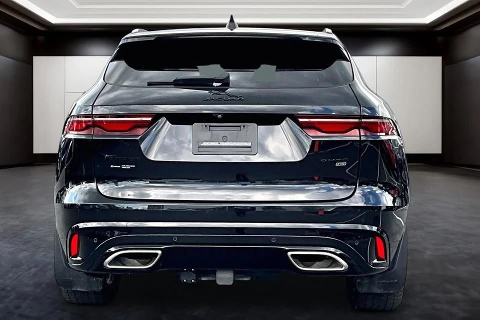 2023 Jaguar F-Pace - Image 4 of 10