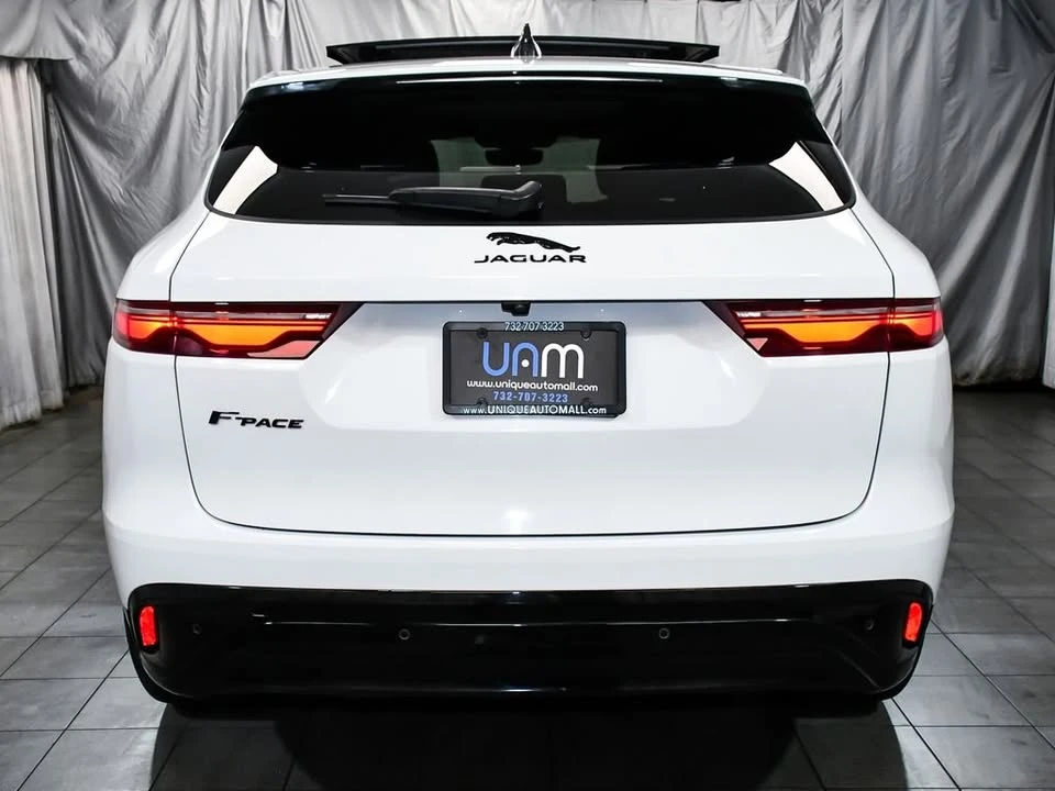 2023 Jaguar F-Pace - Image 5 of 20