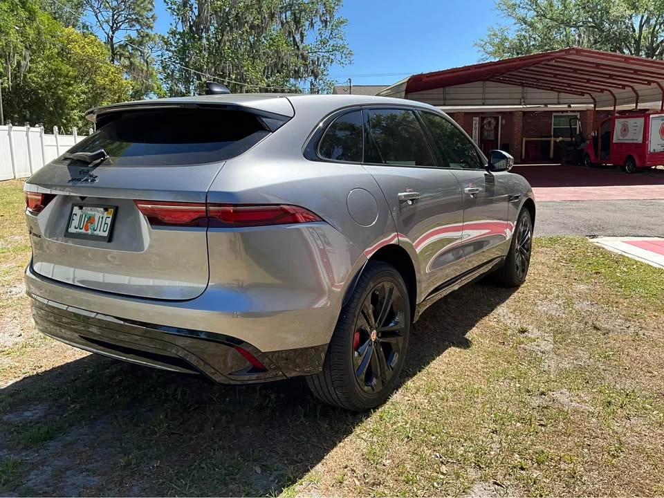 2023 Jaguar F-Pace - Image 10 of 10
