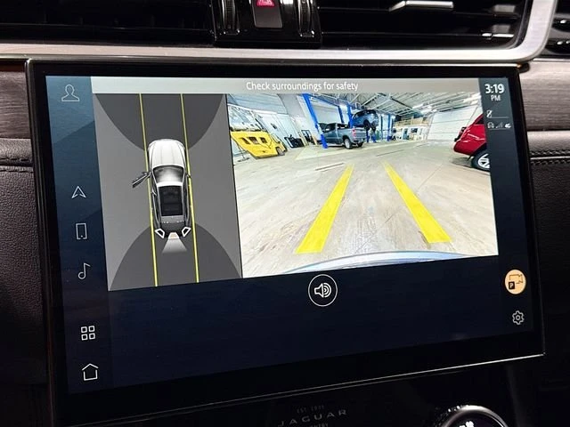 2023 Jaguar F-Pace - Image 14 of 18