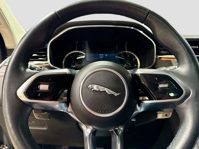 2023 Jaguar F-Pace - Image 11 of 18