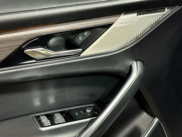 2023 Jaguar F-Pace - Image 18 of 18