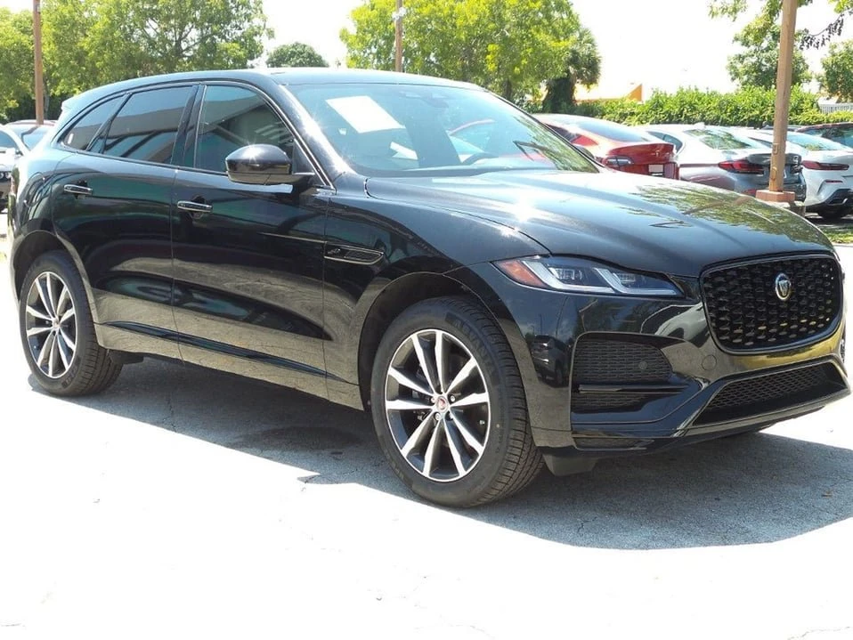 2023 Jaguar F-Pace - Image 7 of 20