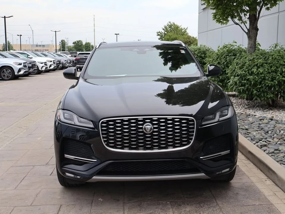 2023 Jaguar F-Pace - Image 3 of 20