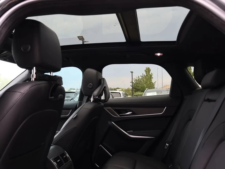 2023 Jaguar F-Pace - Image 13 of 20