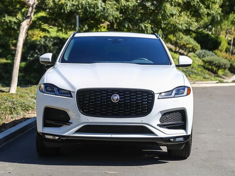 2023 Jaguar F-Pace - Image 2 of 21