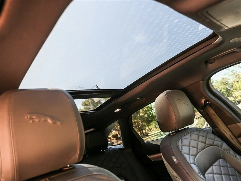 2023 Jaguar F-Pace - Image 21 of 21