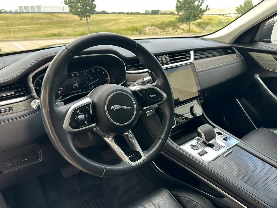 2023 Jaguar F-Pace - Image 11 of 20
