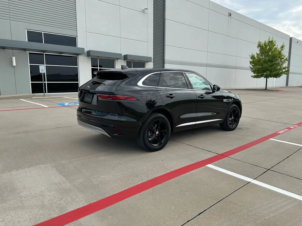 2023 Jaguar F-Pace - Image 4 of 20