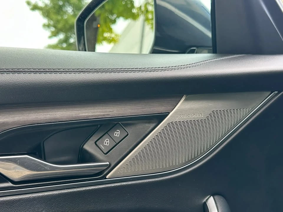 2023 Jaguar F-Pace - Image 7 of 20