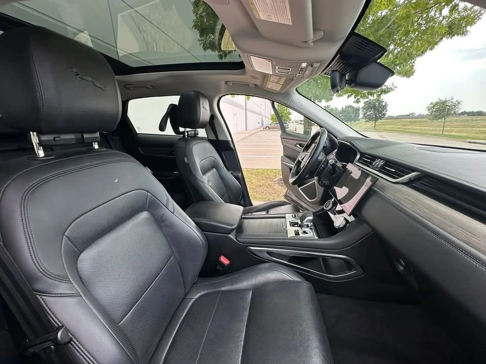 2023 Jaguar F-Pace - Image 15 of 20