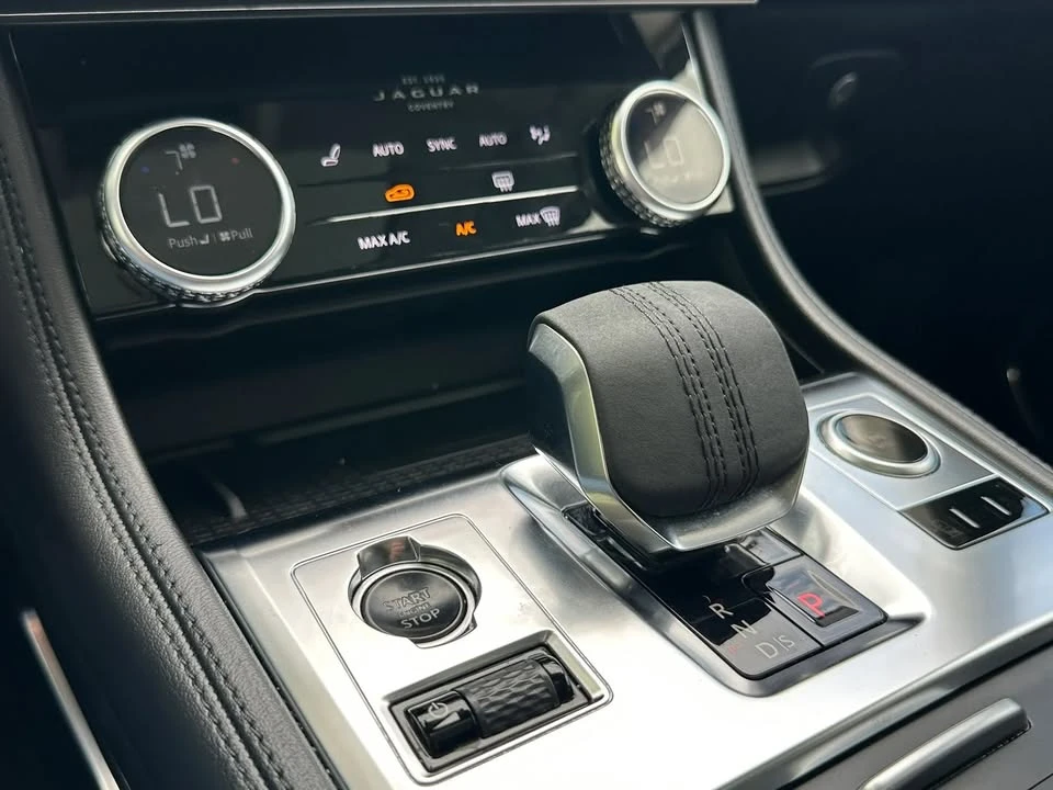 2023 Jaguar F-Pace - Image 16 of 20