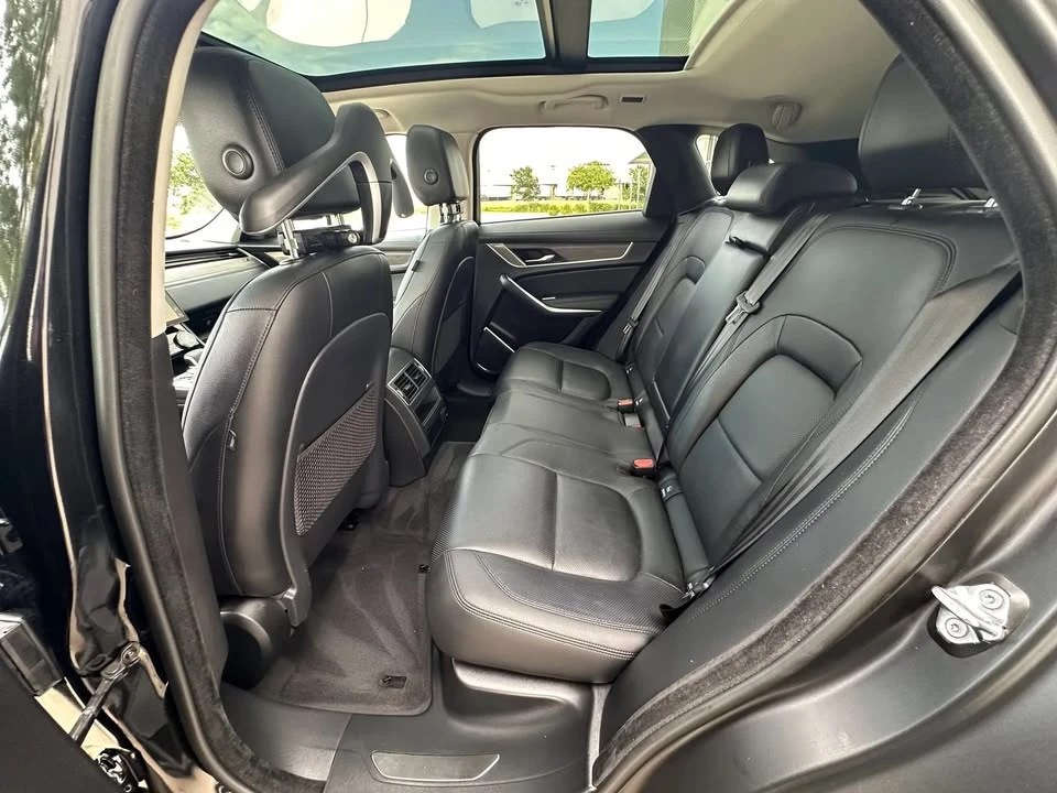 2023 Jaguar F-Pace - Image 12 of 20