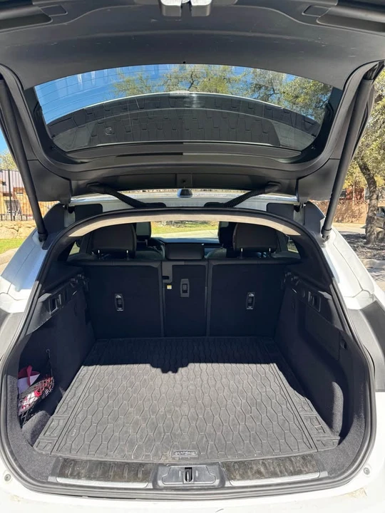 2023 Jaguar F-Pace - Image 13 of 14