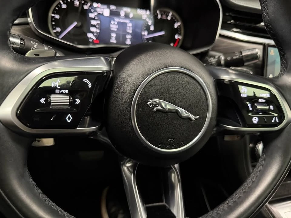 2023 Jaguar F-Pace - Image 17 of 20