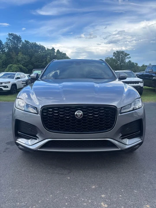 2023 Jaguar F-Pace - Image 2 of 14