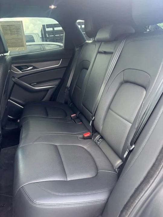 2023 Jaguar F-Pace - Image 14 of 14