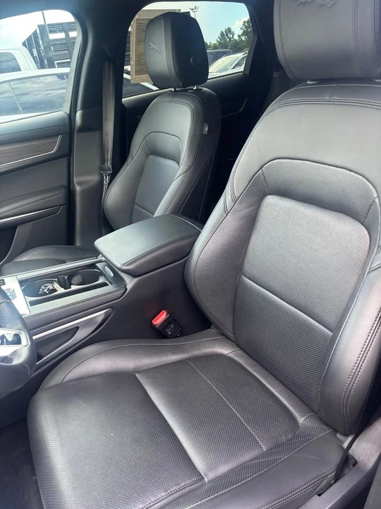 2023 Jaguar F-Pace - Image 12 of 14