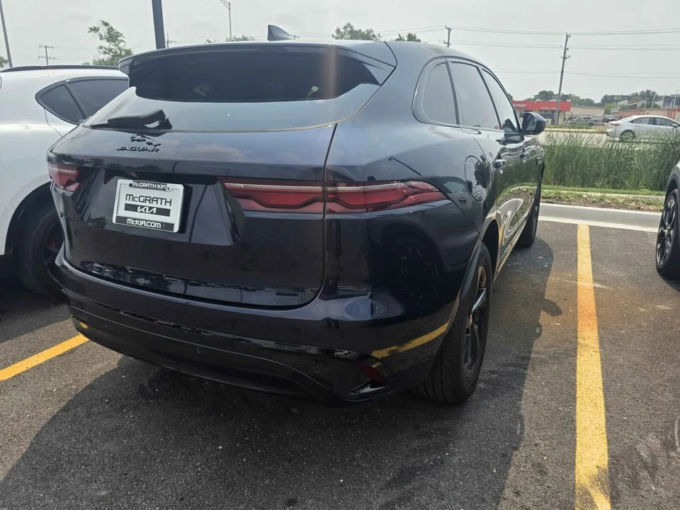 2023 Jaguar F-Pace - Image 4 of 8