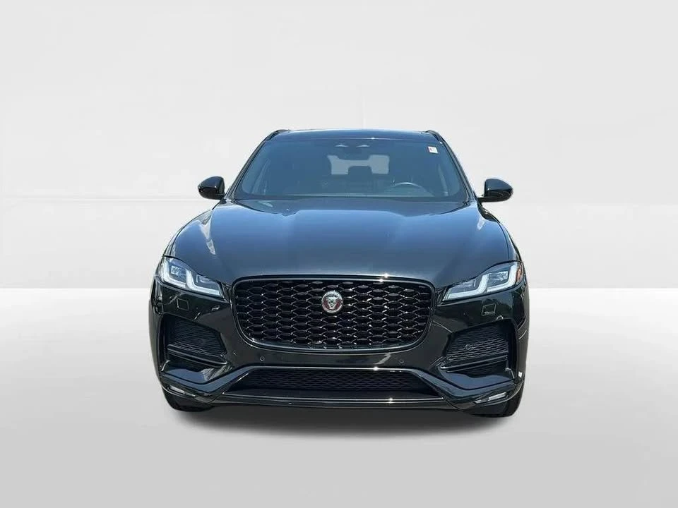 2023 Jaguar F-Pace - Image 3 of 17