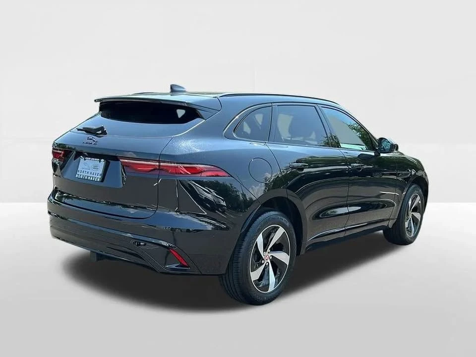 2023 Jaguar F-Pace - Image 4 of 17