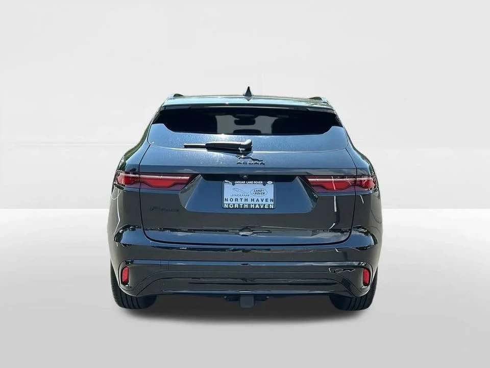 2023 Jaguar F-Pace - Image 5 of 17