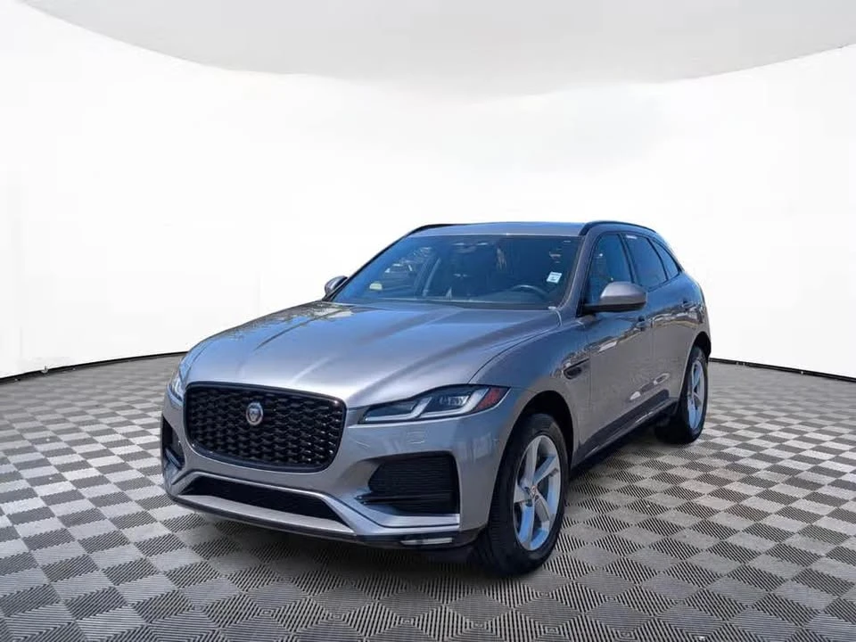 2023 Jaguar F-Pace - Image 2 of 4
