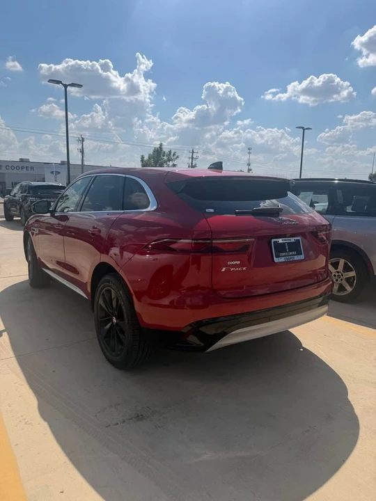 2023 Jaguar F-Pace - Image 5 of 5