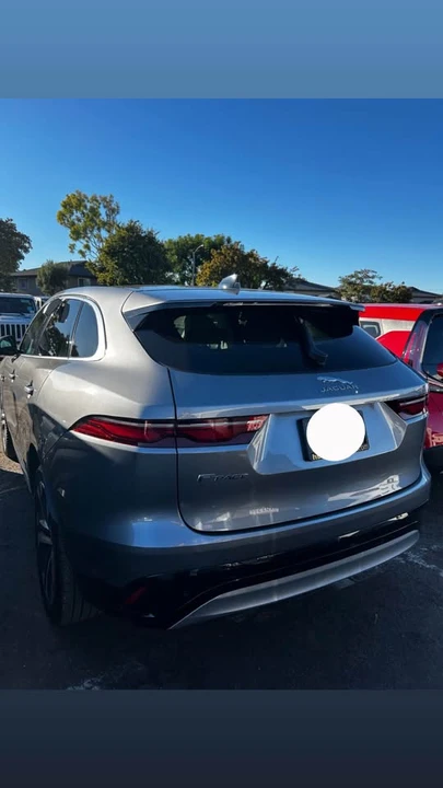 2023 Jaguar F-Pace - Image 2 of 5