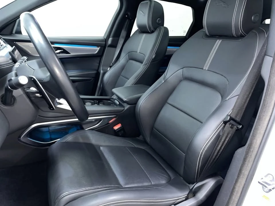 2023 Jaguar F-Pace - Image 9 of 20