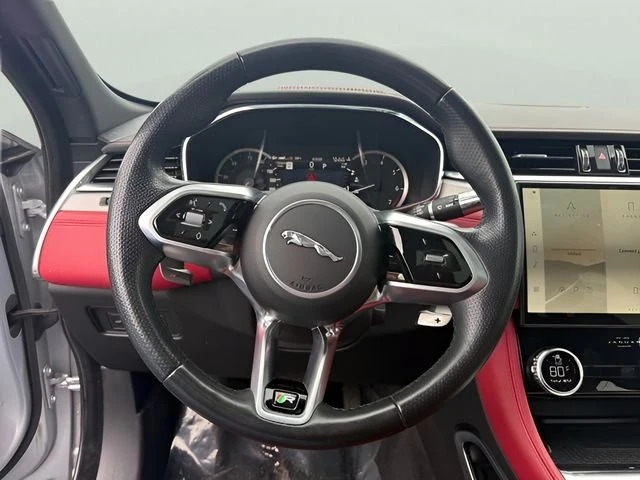 2023 Jaguar F-Pace - Image 15 of 18