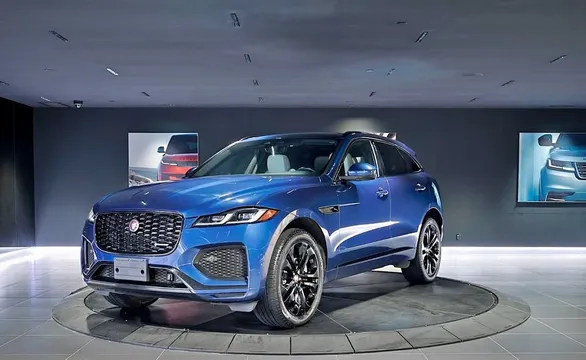 2023 Jaguar F-PACE R-Dynamic S